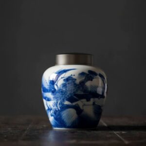 Hũ đựng trà sứ cao cấp họa tiết vẽ tay thủ công đẹp nắp xoáy kín 100% 900ml.