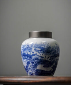 Hũ đựng trà sứ cảnh đức vẽ tay thanh minh thượng hà đồ 900ml 2 nắp xoáy kín tuyệt đối.