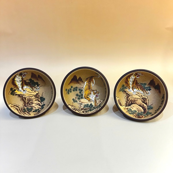 Chén tử sa cao cấp họa hổ xuống núi đáy tào thanh đất cũ 100ml CTS16