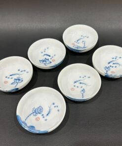 chén trà sứ cảnh đức vẽ tay sen cá thủ công dáng thấp đẹp 35ml 6 họa tiết khác nhau.