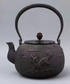 Ấm tetsubin gang cao cấp đắp nổi kỳ lân đun nước pha trà 1,2 lít AN08
