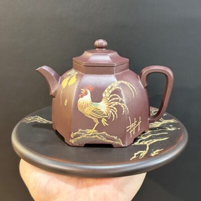 ấm tử sa lục phương cao cấp nguyên khoáng đất cũ hình gà đẹp thủ công 210ml
