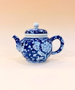 Ấm trà sứ đẹp gốm cảnh đức cao cấp vẽ tay hoa thủ công 300ml AS65