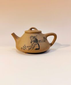 Ấm tử sa Nghi Hưng đoàn nê thạch biều khắc khỉ 195ml ATS212