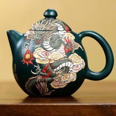 ấm tử sa đắp nổi rồng đất cũ lục nê nguyên khoáng dáng long đán đẹp 240ml.