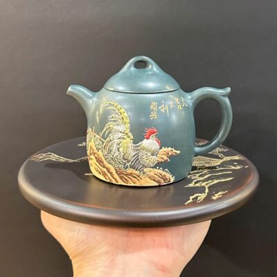 Ấm tử sa đất cũ nguyên khoáng lục nê tần quyền đắp nổi gà đẹp 180ml ATS172