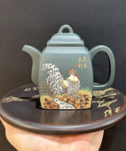Ấm tử sa đất cũ nguyên khoáng lục nê đắp nổi gà thủ công đẹp 200ml dáng tứ phương
