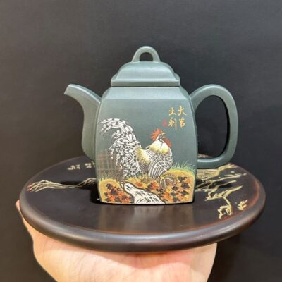 Ấm tử sa đất cũ nguyên khoáng lục nê đắp nổi gà thủ công đẹp 200ml dáng tứ phương