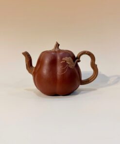 Ấm tử sa cao cấp bí ngô thủ công đất cũ nắp khít 220ml ATS324