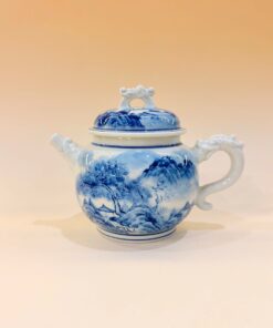 Ấm trà sứ cảnh đức cao cấp vẽ tay họa sơn thủy thủ công 330ml AS40