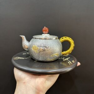 ấm bạc  pha trà 999 nguyên chất hoa sen thủ công 250ml đẹp uống trà ngon