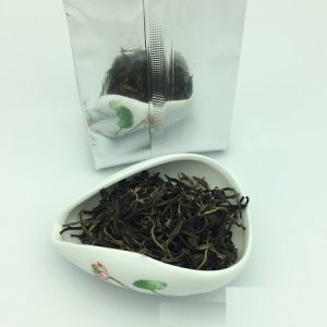 hồng trà loại ngon được làm từ trà cổ thụ tây côn lĩnh loại 1 búp 1 lá cực phẩm.