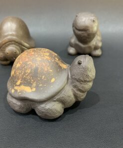 tượng tử sa rùa cỡ nhỏ bày bàn trà thủ công đẹp TS04