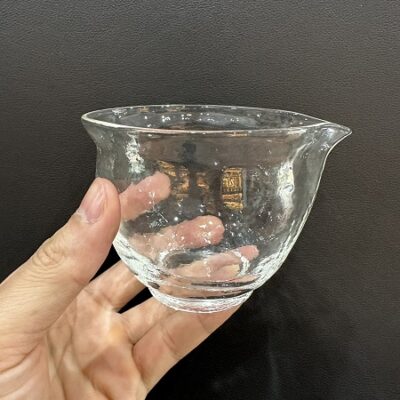 chén tống thủy tinh làm chuyên trà không quai miệng méo 160ml chịu nhiệt tốt