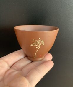 Ly uống trà dáng cao hoa sen gốm tử sa nê hưng đẹp 70ml dễ cầm