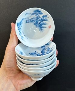 Chén trà sứ cảnh đức vẽ tay thủ công dáng nón 6 họa tiết đẹp tam long giáng ngọc