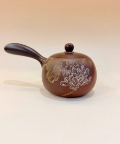 Ấm tử sa Nê Hưng đường vũ khắc hoa mẫu đơn 240ml AKC35