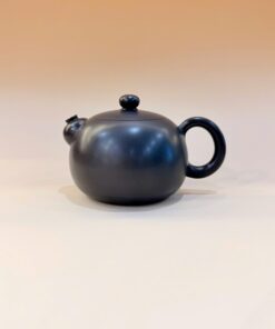 Ấm Nê Hưng hoả biến tây thi vòi cong thủ công 200ml AKC27