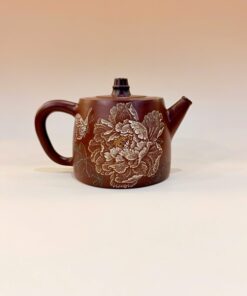 Ấm tử sa nê hưng cao cấp khắc hoa mẫu đơn đức trung 330ml AKC65