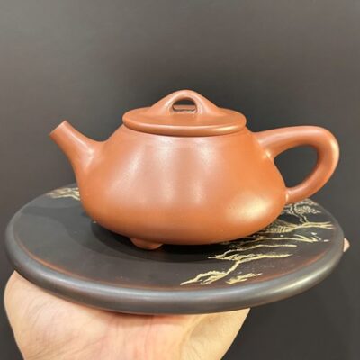 ấm trà thạch biều đẹp gốm nê hưng thủ công trơn đẹp pha trà ngon công năng tốt.