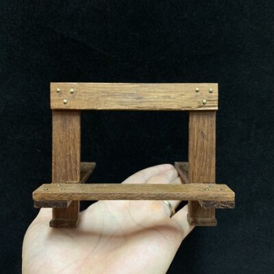 Giá trà phổ nhĩ bằng tre dạng gấp dùng để trưng bánh trà bền đẹp.