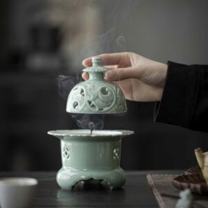 Lư đốt trầm bằng sứ gốm men lam cao cấp thủ công đẹp LS05.