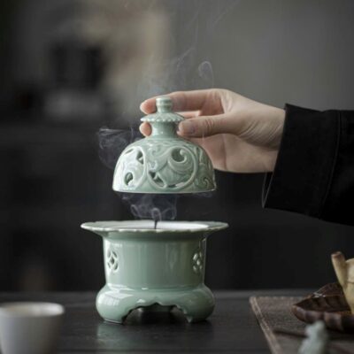 Lư đốt trầm bằng sứ gốm men lam cao cấp thủ công đẹp LS05.