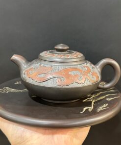 Ấm tử sa hoả biến nê hưng hư biến khắc rồng cao cấp 250ml dáng phỏng cổ đẹp.