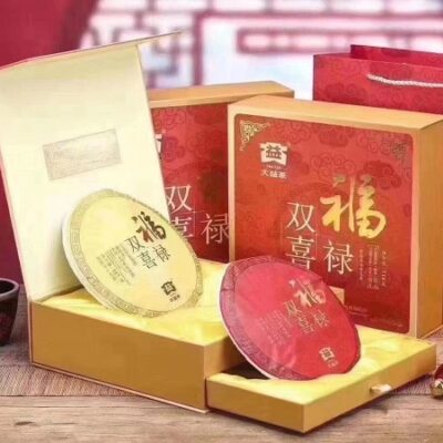 Trà phổ nhĩ sống và chín 1 cặp cao cấp Phúc Lộc Song Hỷ cao cấp làm quà tặng đẹp
