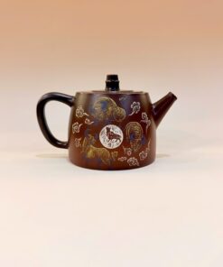 Ấm tử sa cao cấp hỏa biến họa trâu thủ công cực đẹp 330ml AKC88