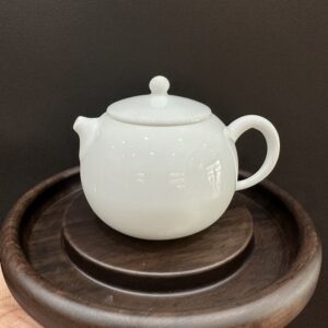 ấm trà sứ bạch định cảnh đức tây thi pha trà cỡ nhỏ 160ml đẹp AS06