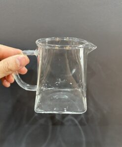 Chén tống thủy tinh dáng vuông làm chuyên rót trà đẹp 280ml chịu nhiệt tốt