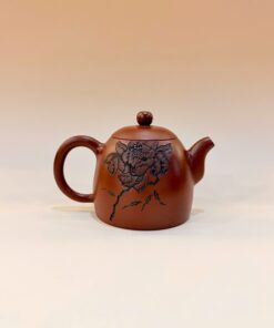 Ấm tử sa nê hưng dáng tần quyền khắc sen đẹp hỏa biến 260ml AKC108