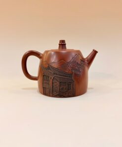 Ấm tử sa Nê Hưng đức trung khắc sơn thủy lâu các 250ml AKC109