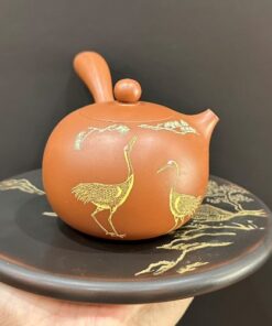 Ấm trà tử sa nê hưng đường vũ cao cấp họa tùng hạc đẹp 230ml pha trà ngon..