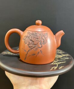 Ấm tử sa nê hưng tần quyền khắc sen đẹp hỏa biến đỏ pha trà ngon lên màu đẹp 260ml.