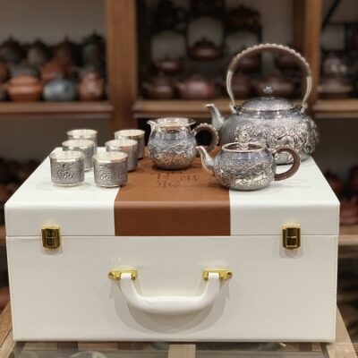 Bộ ấm trà bạc nguyên chất 999 cao cấp gò thủ công bát mã cực đẹp gồm nhiều món