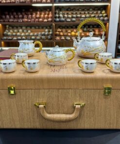 Bộ ấm trà bạc nguyên chất 999 cao cấp gò tay thủ công báo xuân đẹp uống trà ngon.