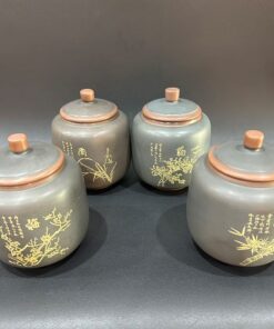 Hũ đựng trà tử sa hỏa biến khắc mai lan cúc trúc cỡ vừa đẹp 900ml lưu hương tốt.