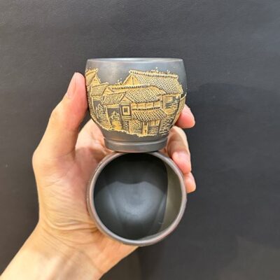 Ly trà tử sa nê hưng làm chén chủ khắc phố cổ hỏa biến đẹp 100ml dáng miệng khum.