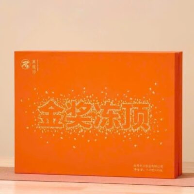 Trà ô long cao cấp lên men bán phần hộp 300g gồm 40 gói nhỏ OL19