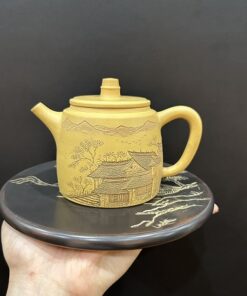 Ấm pha trà tử sa nê hưng khắc phố cổ vàng đức trung cao quần ẩm pha trà ngon 330ml.