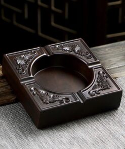 Gạt tàn bằng gỗ gụ nguyên khối ngũ phúc lâm môn vuông 16x4.5cm GTG07.