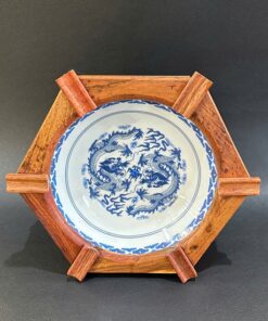 Gạt tàn thuốc bằng gỗ hương lót sứ hình rồng đẹp 14x5cm GTG02