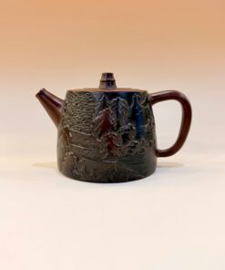 Ấm tử sa nê hưng hỏa biến đức trung khắc sơn thủy đẹp 300ml AKC171