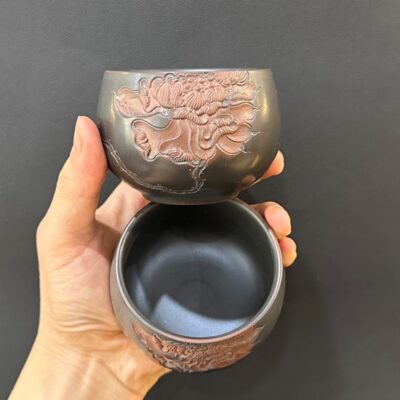 Chén trà tử sa cao cấp cỡ to làm ly chủ khắc sen thủ công 140ml làm ly chủ đẹp.