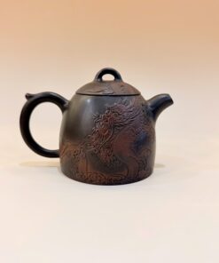 Ấm nê hưng dáng tần quyền nghệ nhân khắc rồng 260ml AKC185