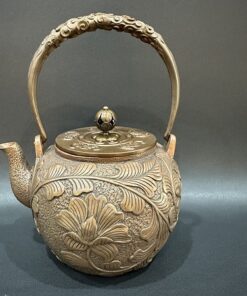 Ấm tetsubin đồng đỏ đun nước pha trà thủ công cao cấp hoa đẹp 1,2l dễ cầm