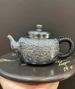 Ấm pha trà bạc nguyên chất cao cấp 999 gò tay thủ công họa tiết băng tan điềm lành 250ml.