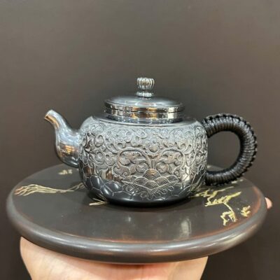 Ấm pha trà bạc nguyên chất cao cấp 999 gò tay thủ công họa tiết băng tan điềm lành 250ml.